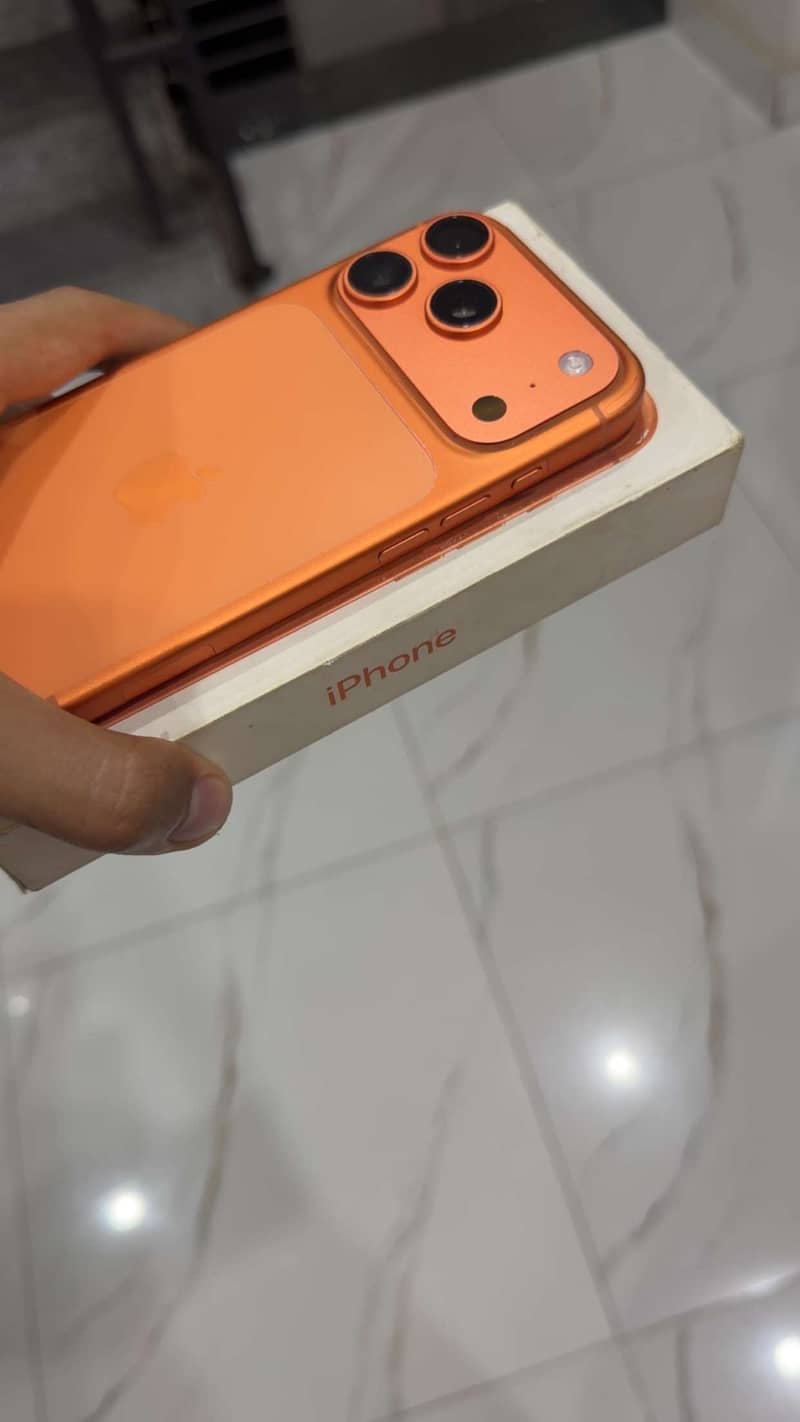 Apple iPhone 17 Pro 8