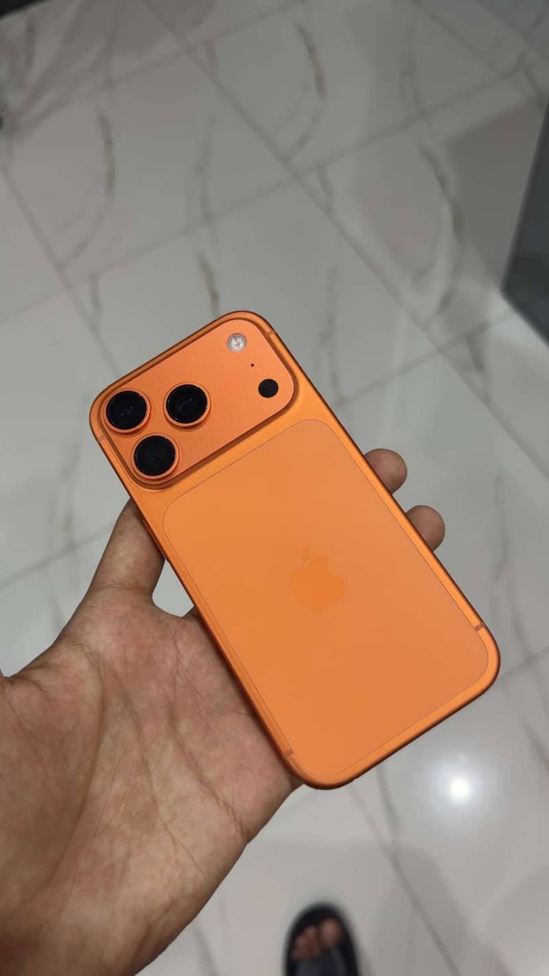 Apple iPhone 17 Pro 12