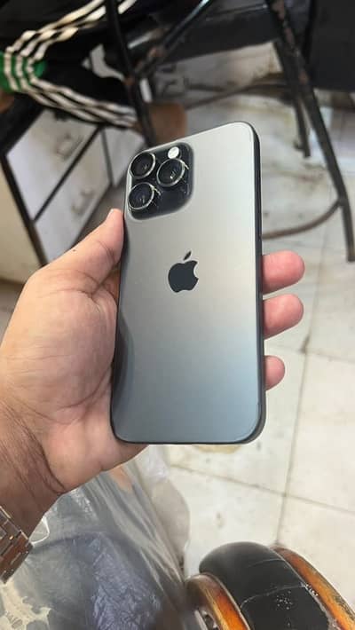 Apple iPhone 16 Pro Max
