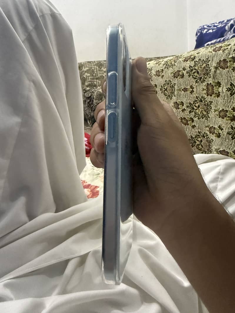 OPPO A6 0