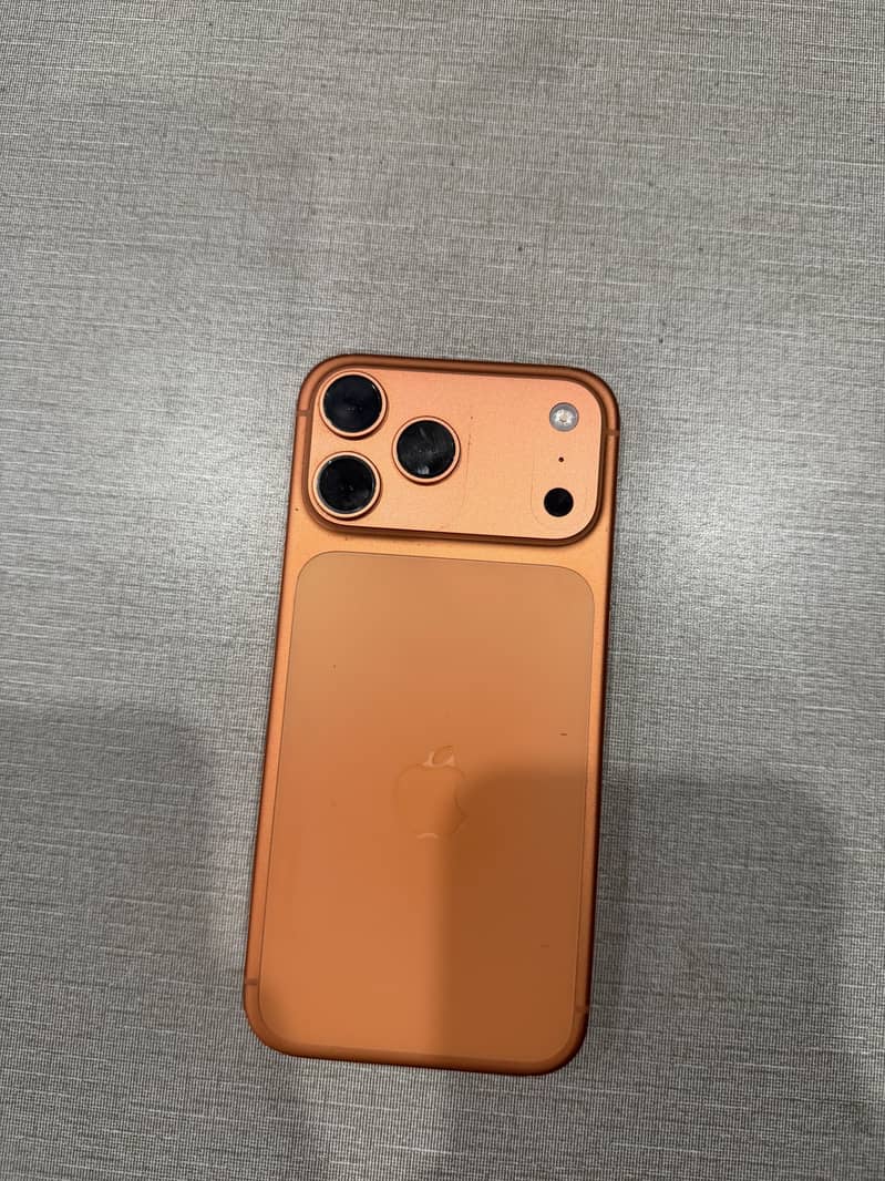 Apple iPhone 17 Pro Max 6