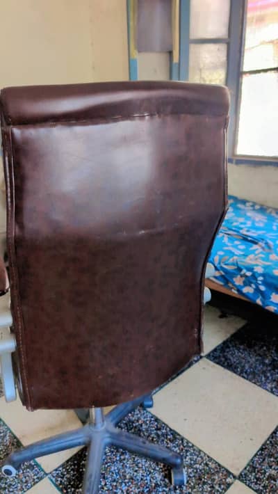 High-Back Leatherette Office Chair