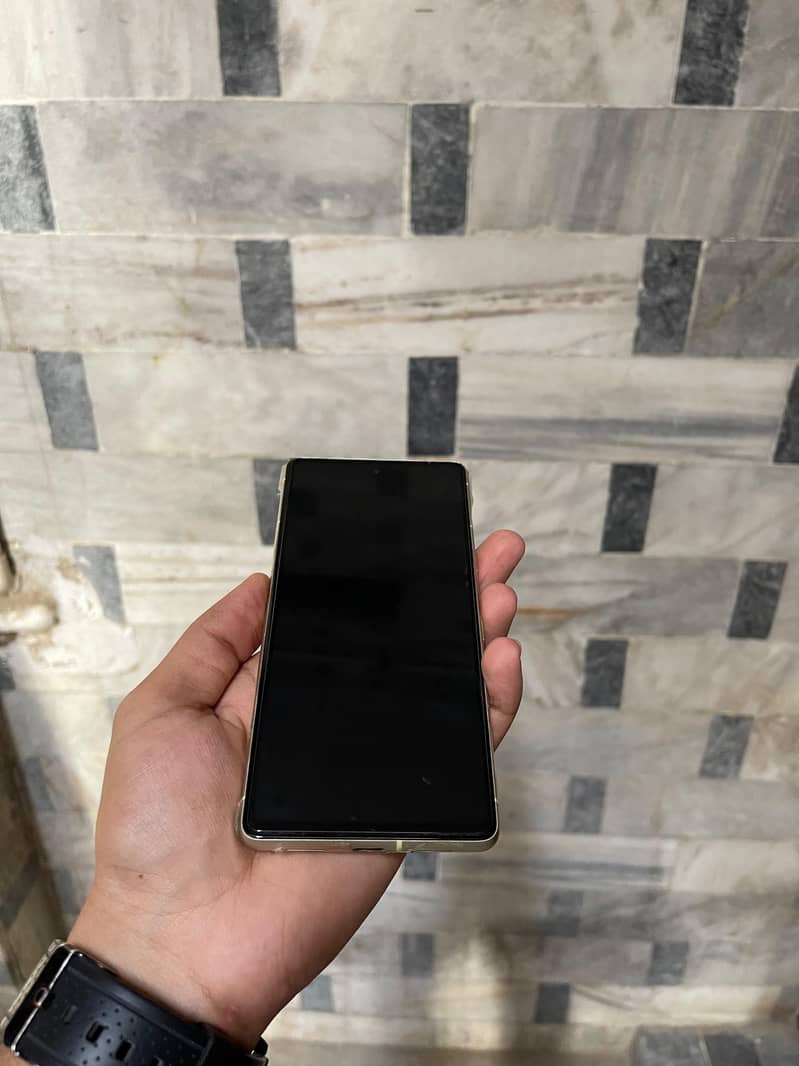 Google Pixel 7 3
