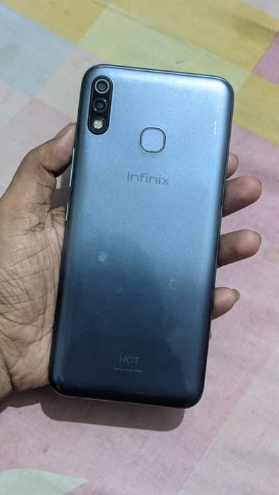 Infinix Hot 8 Lite