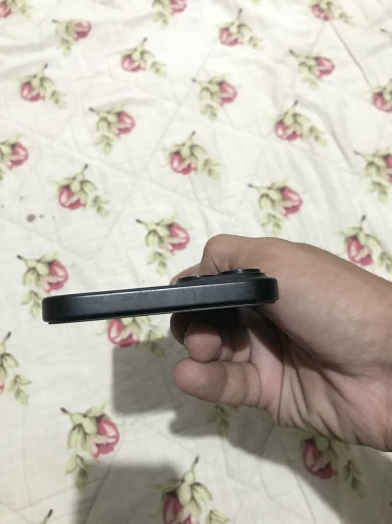 Apple iPhone 15 plus Bypass 1