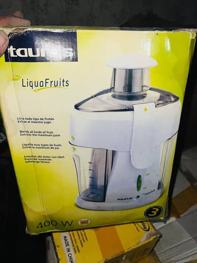 Taurus LiquaFruits 400W Centrifugal Juicer – Made in Spain