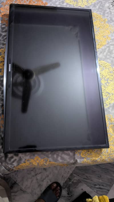 Samsung led 32" made by Egypt