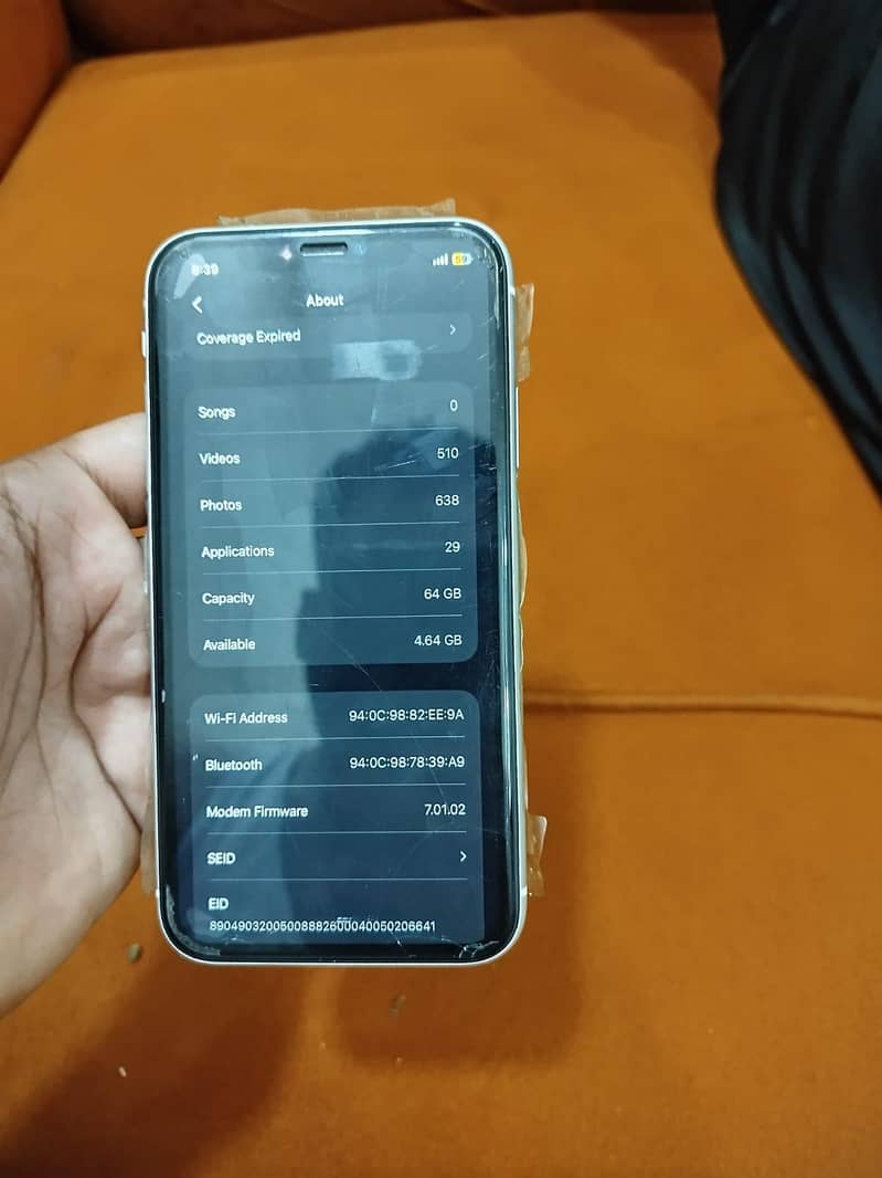 Apple iPhone 11 0