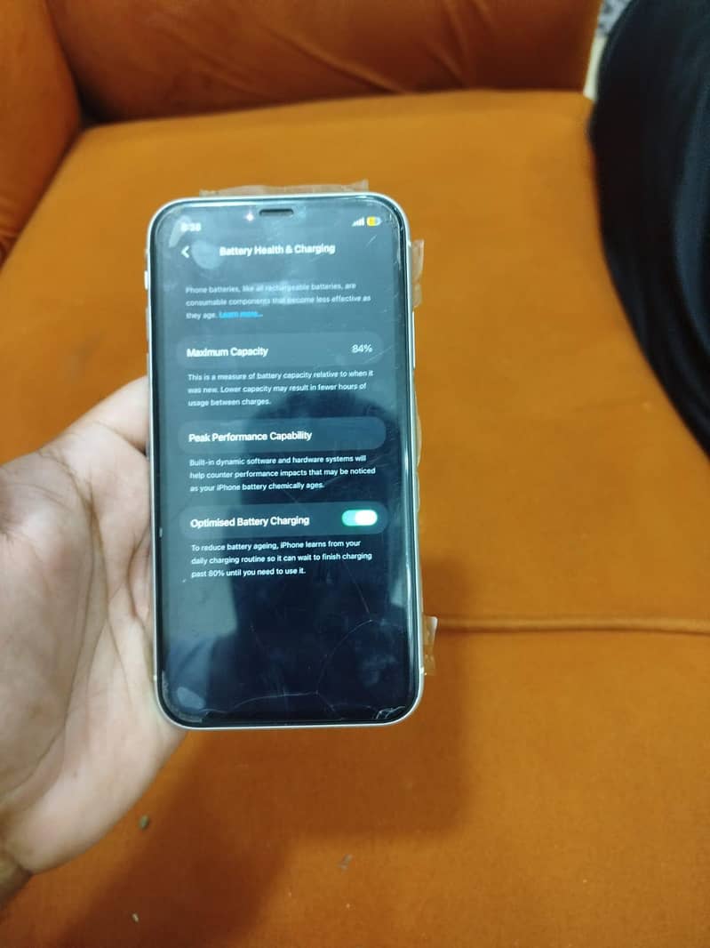 Apple iPhone 11 3