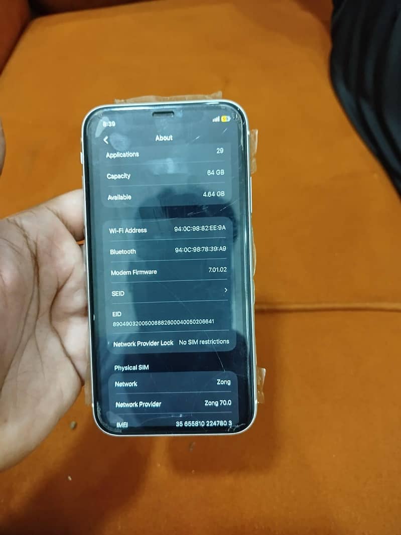 Apple iPhone 11 7