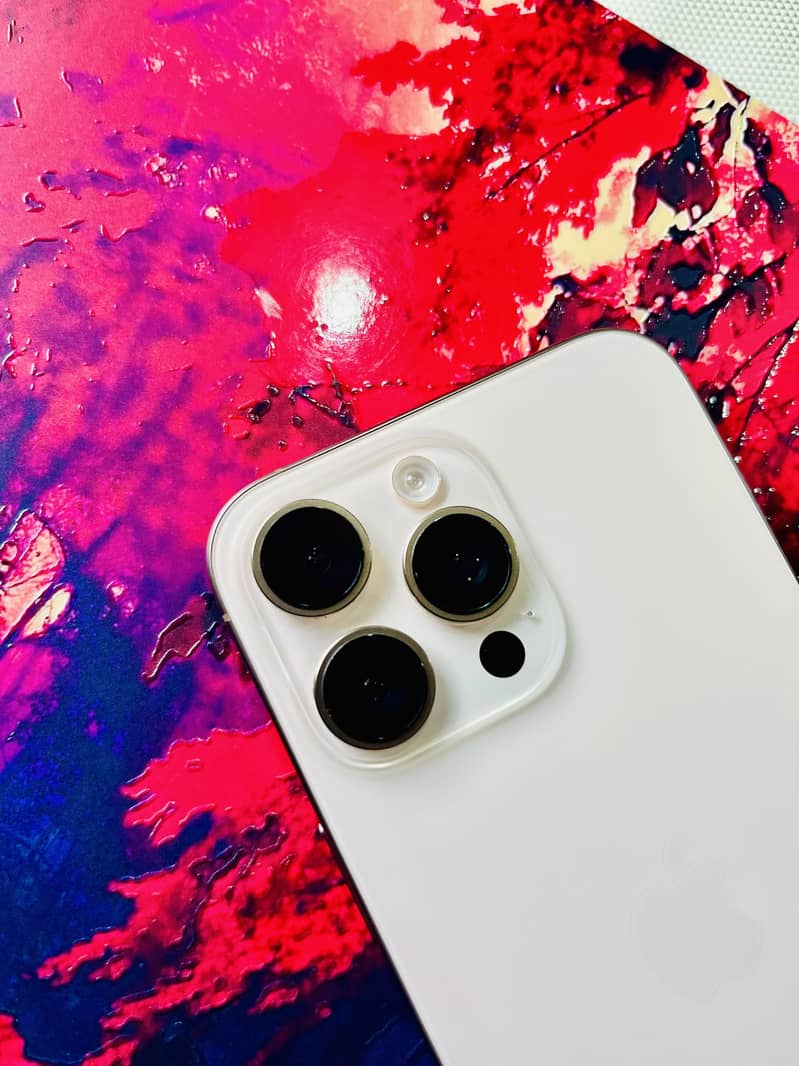 Apple iPhone 16 Pro Max 3