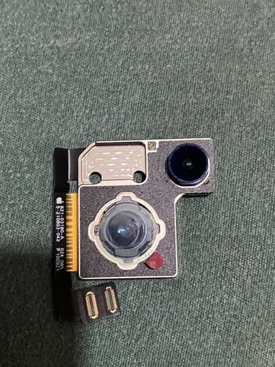 iPhone simple 13 cameras