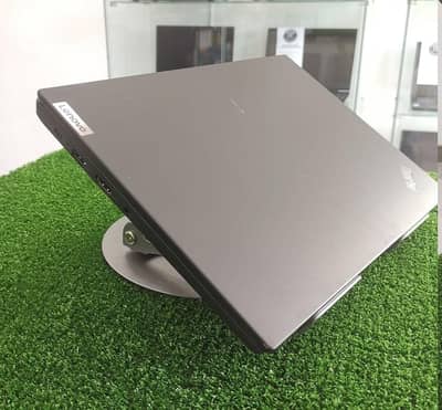  Lenovo ThinkPad E14 Gen 3 – Ryzen 5500u 4GB Graphics card