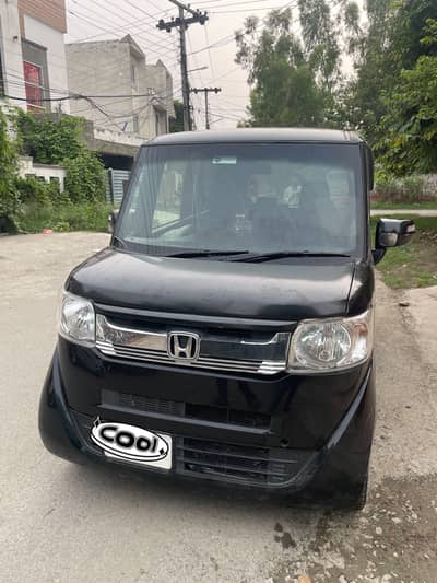 Honda N Box Custom 2017 non accidental family used car