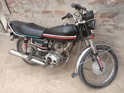 my WhatsApp 03235883043 Honda CG 125 all okay good condition