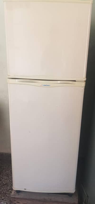 Dawlance Refrigerator Medium size