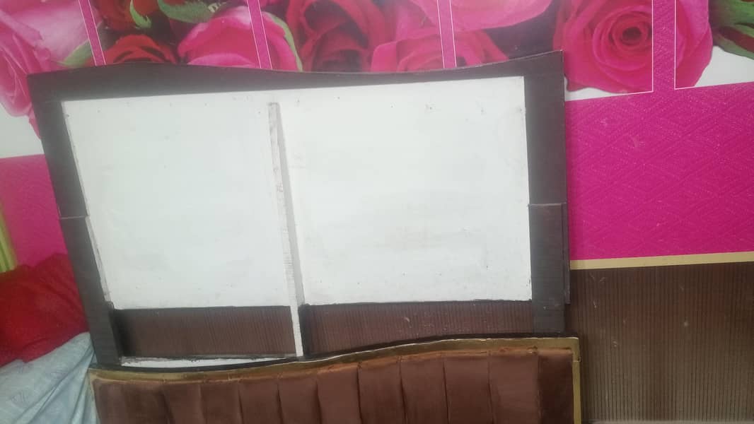 bed back side or front side dhoo 1
