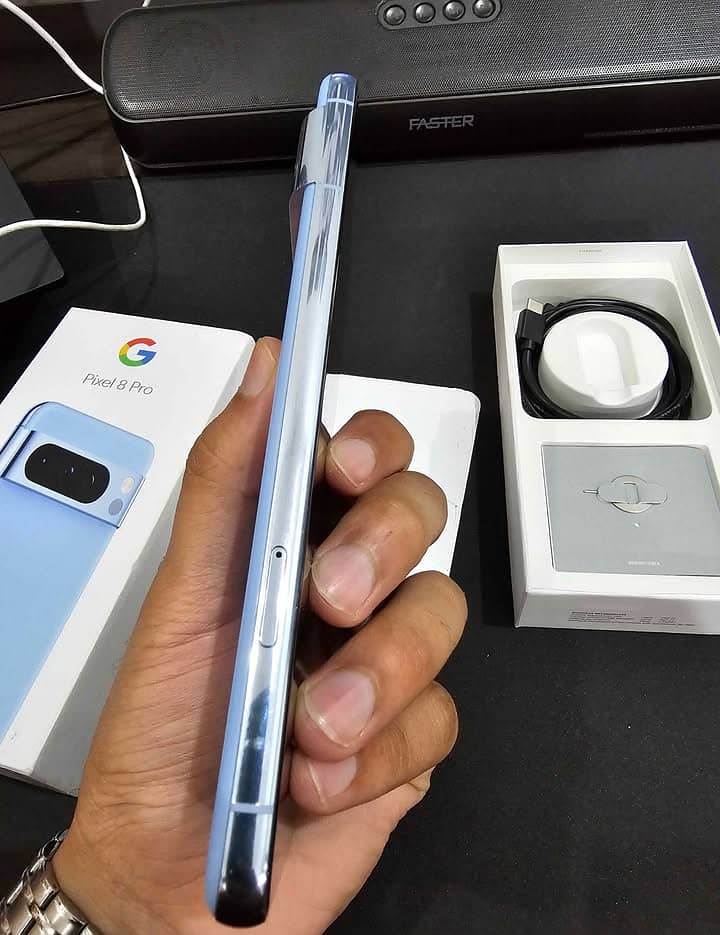 Google Pixel 8 Pro 0