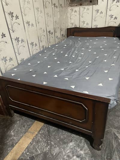 Sheesham wood single bed