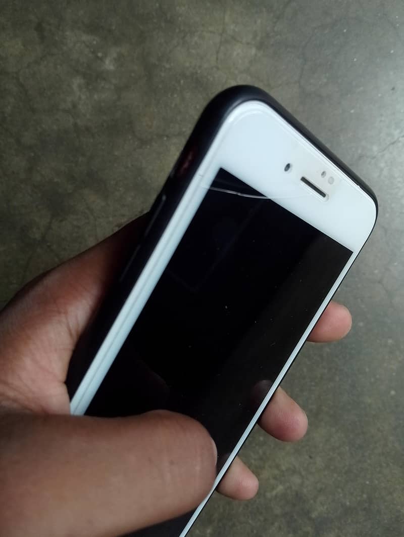 Apple iPhone 7 Plus 4