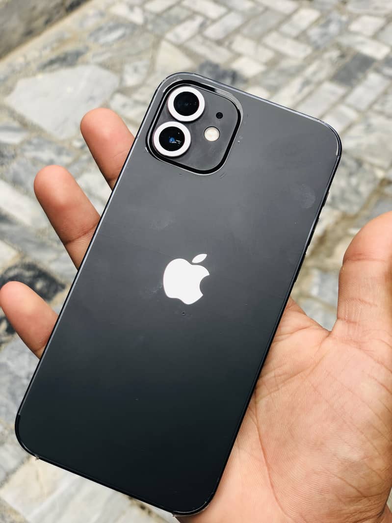 Apple iPhone 12 5