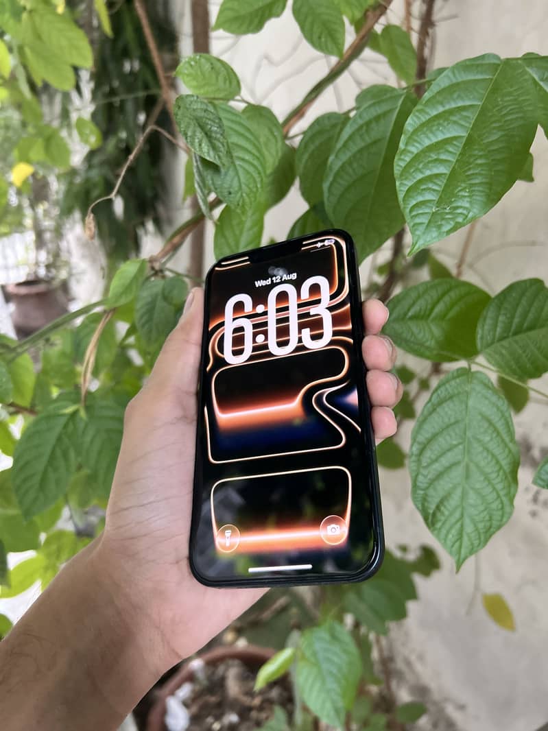 Apple iPhone 13 3
