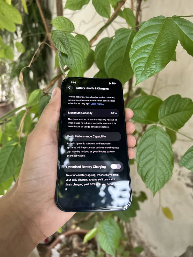 Apple iPhone 13 7