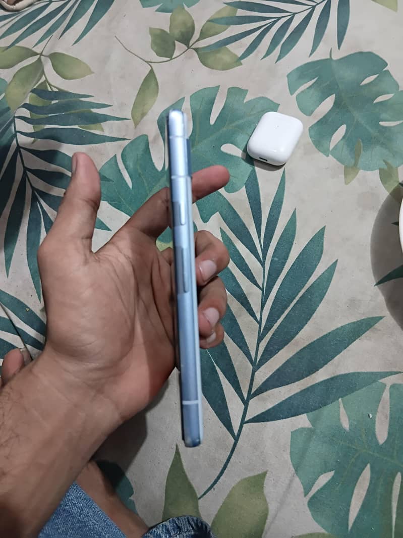 Google Pixel 7a 1