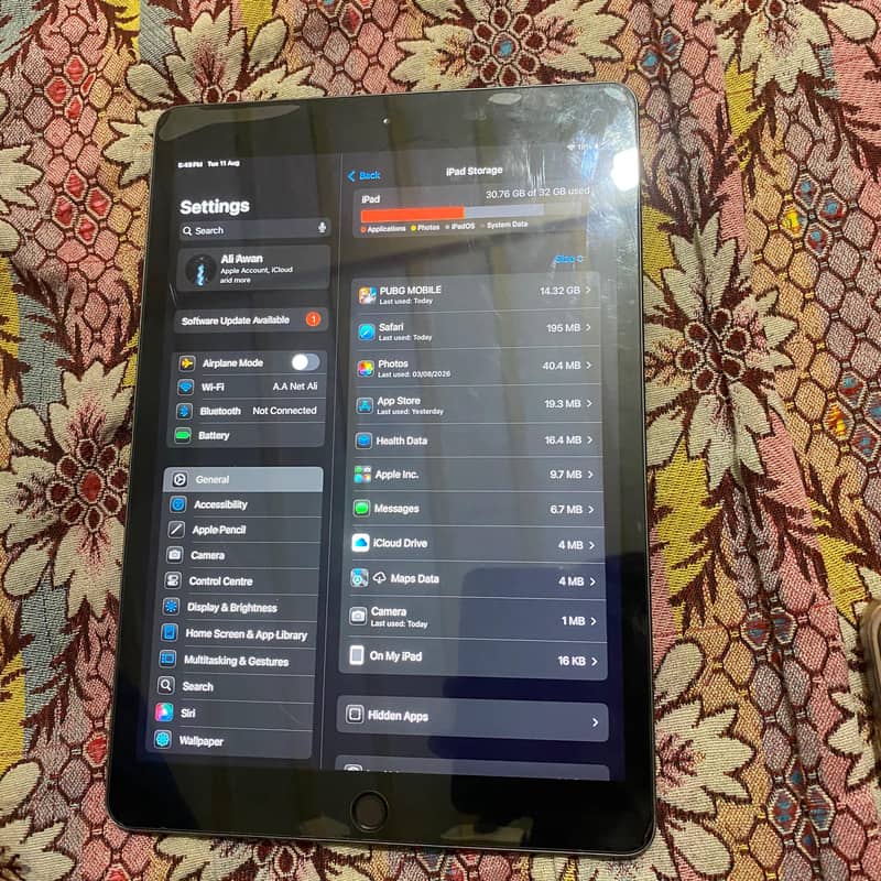 Ipad 8th gen with box 2