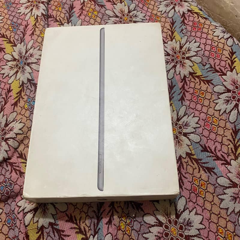 Ipad 8th gen with box 12