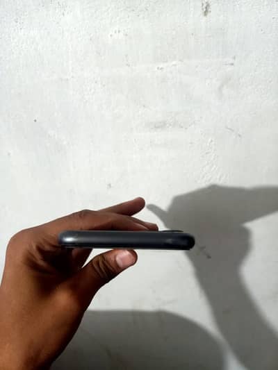 Apple iPhone 11 , Non pta JV , 64gb , Lush condition