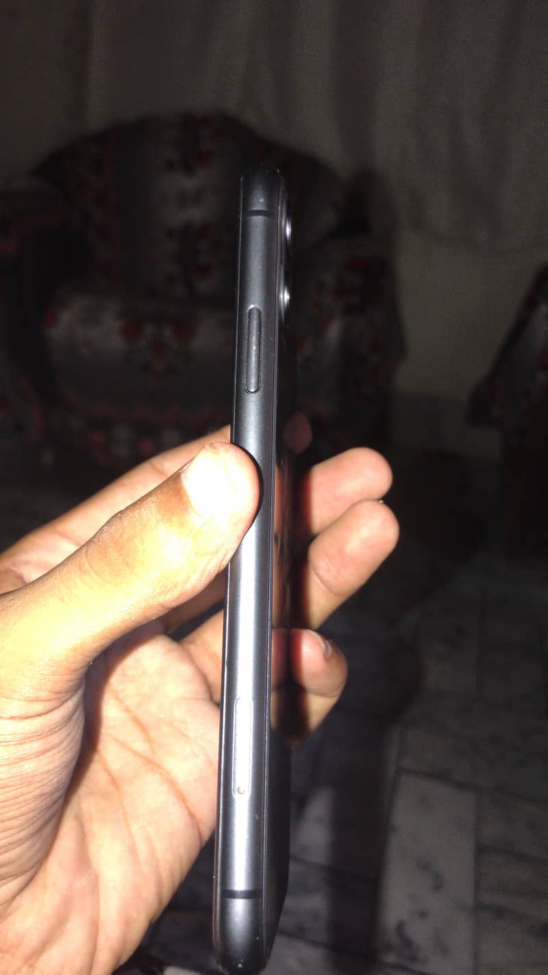 Apple iPhone 11 2