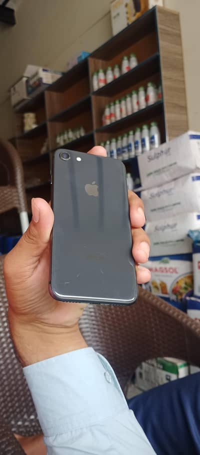 Apple iPhone 8 Water pack Exchange possible