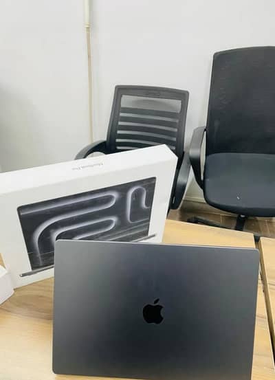 MacBook pro M3 Chip for sale me