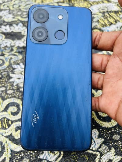 Itel A60s 4/128 with box