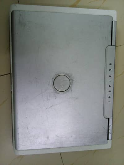 Dell Inspiron 1501 Laptop
