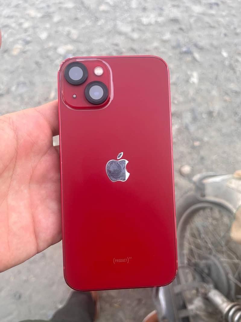 Apple iPhone 13 4