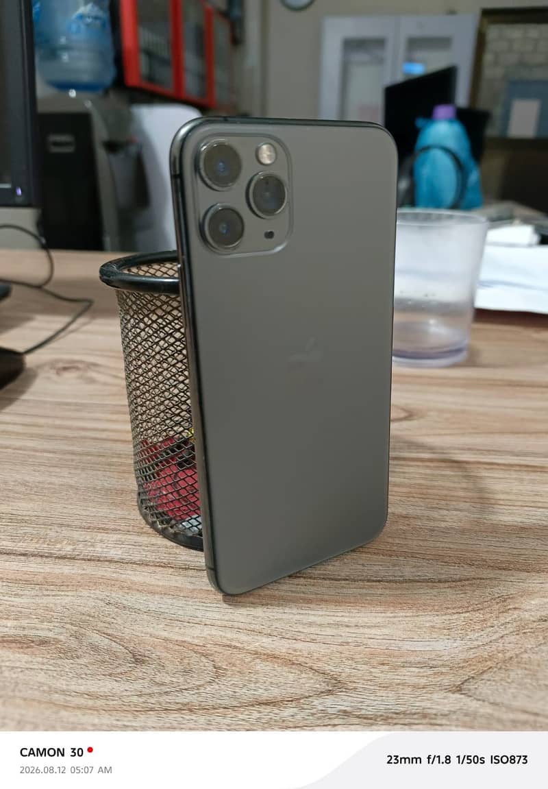 Apple iPhone 11 Pro 2