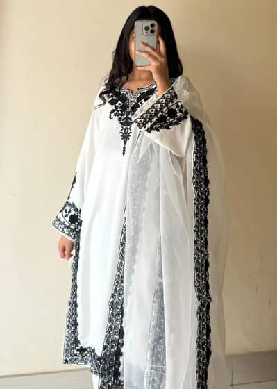 Embroidery Dupatta 3pic set