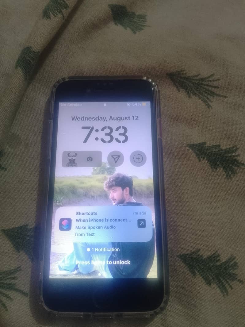 Apple iPhone 8 1
