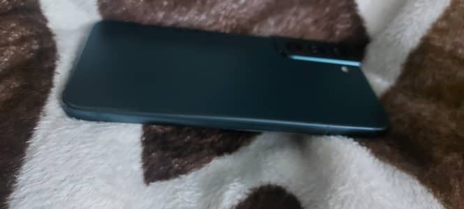 Samsung Mobile S22 Plus