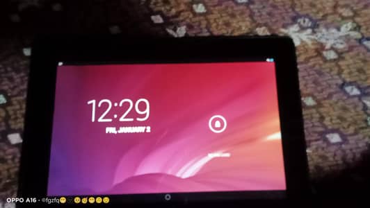 Asus Ka tablet ha toch Kam Nahi krta