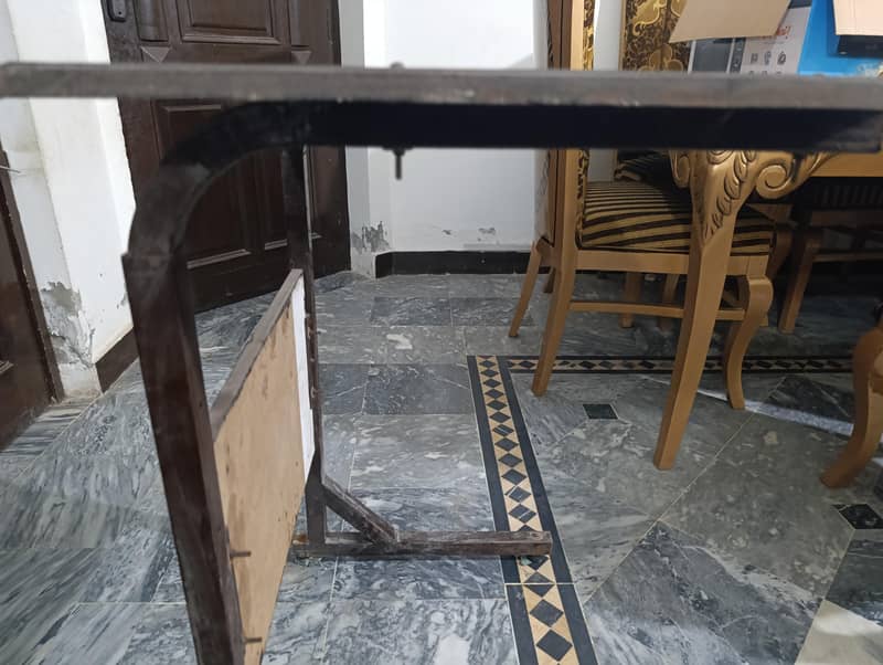 Table For Working 3