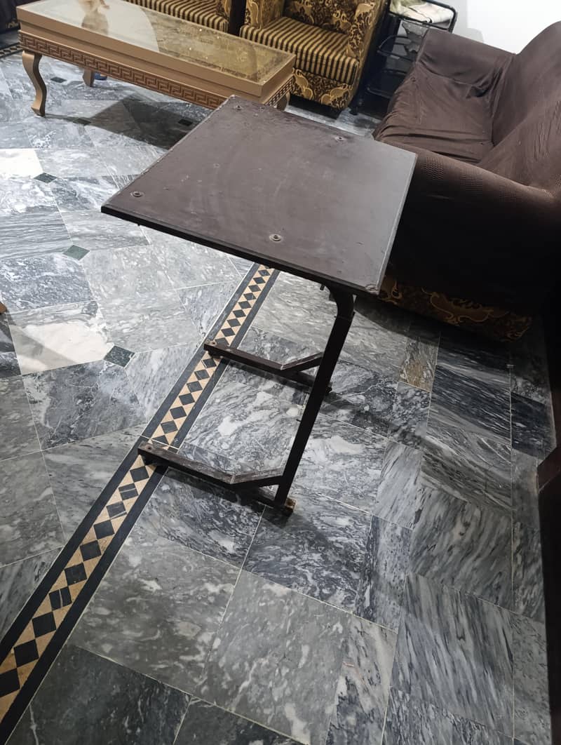 Table For Working 9