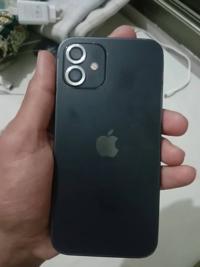 Apple iPhone 12 1