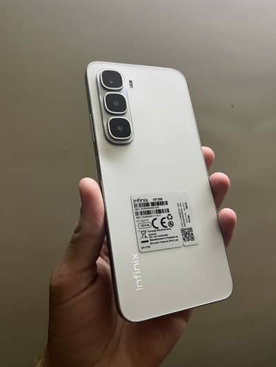 Infinix Hot 60i 6/128gb New condition 03287486384