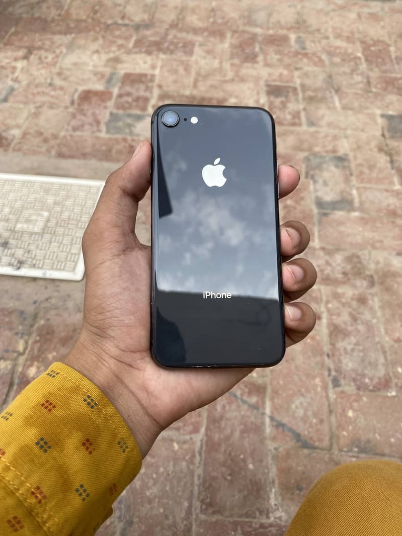 Apple iPhone 8 0