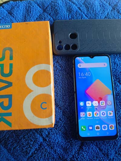 Tecno Spark 8C 64/3+1