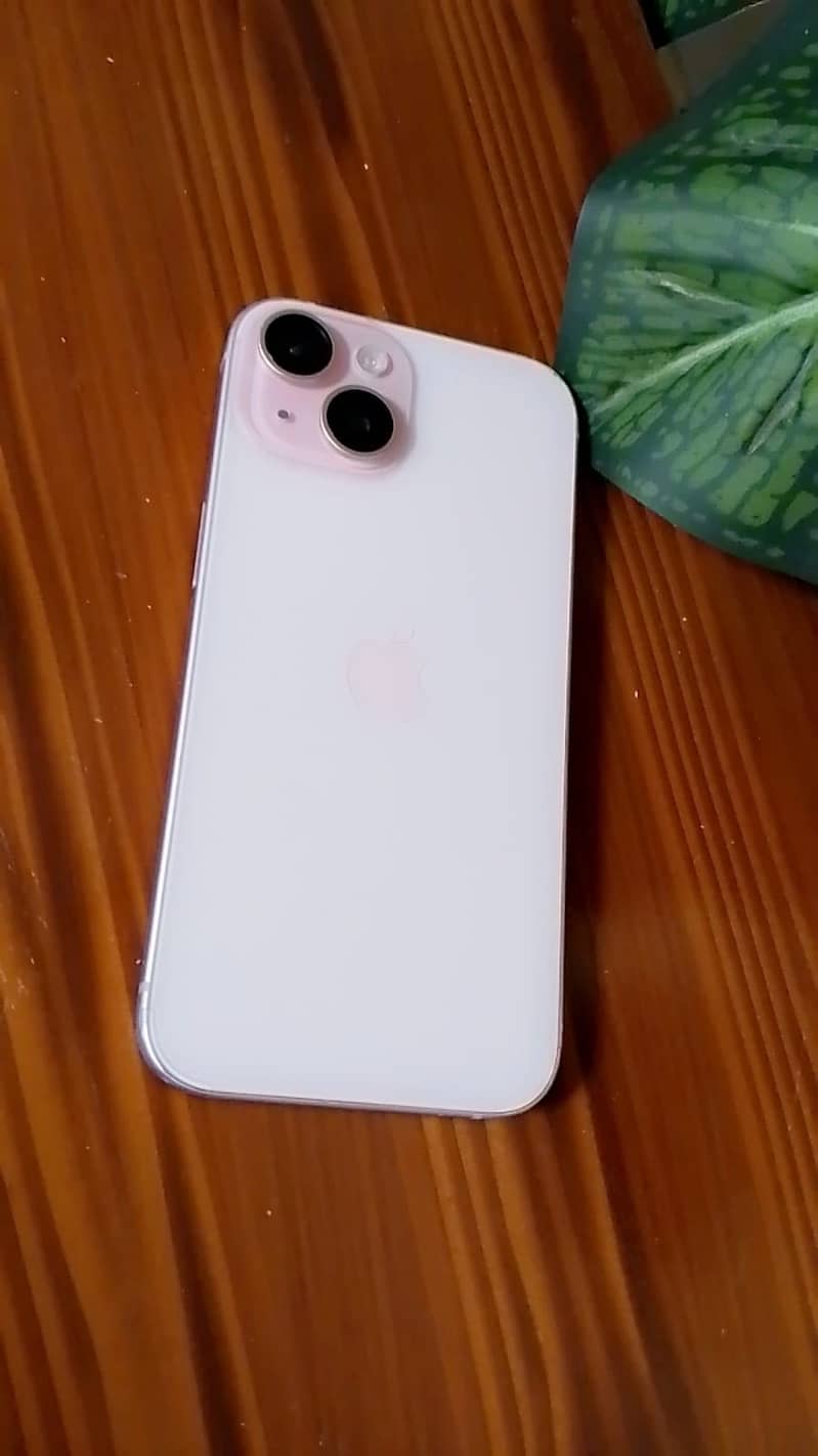 Apple iPhone 15 3
