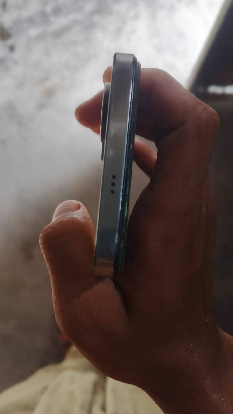 Tecno CAMON 20 Pro 7
